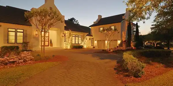 Image 2: Front View