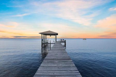 31 Bayshore Drive