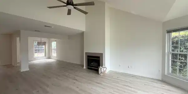 910 Elizabeth Lane