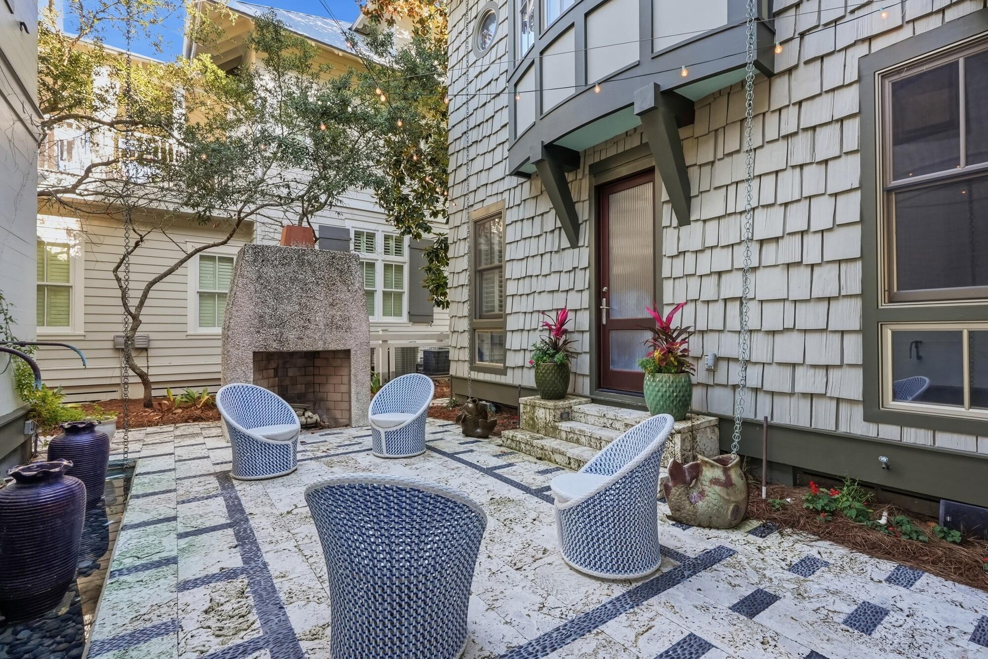 Image 3: 21 Blackwater Street