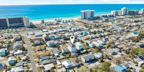 Image 3: 5914 Sunset Ave