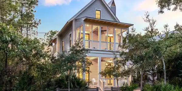 445 W Lake Forest Drive