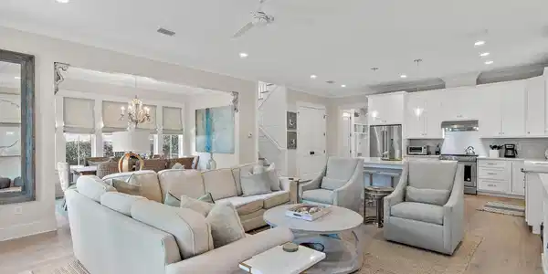 Image 4: 28 Dalton Drive