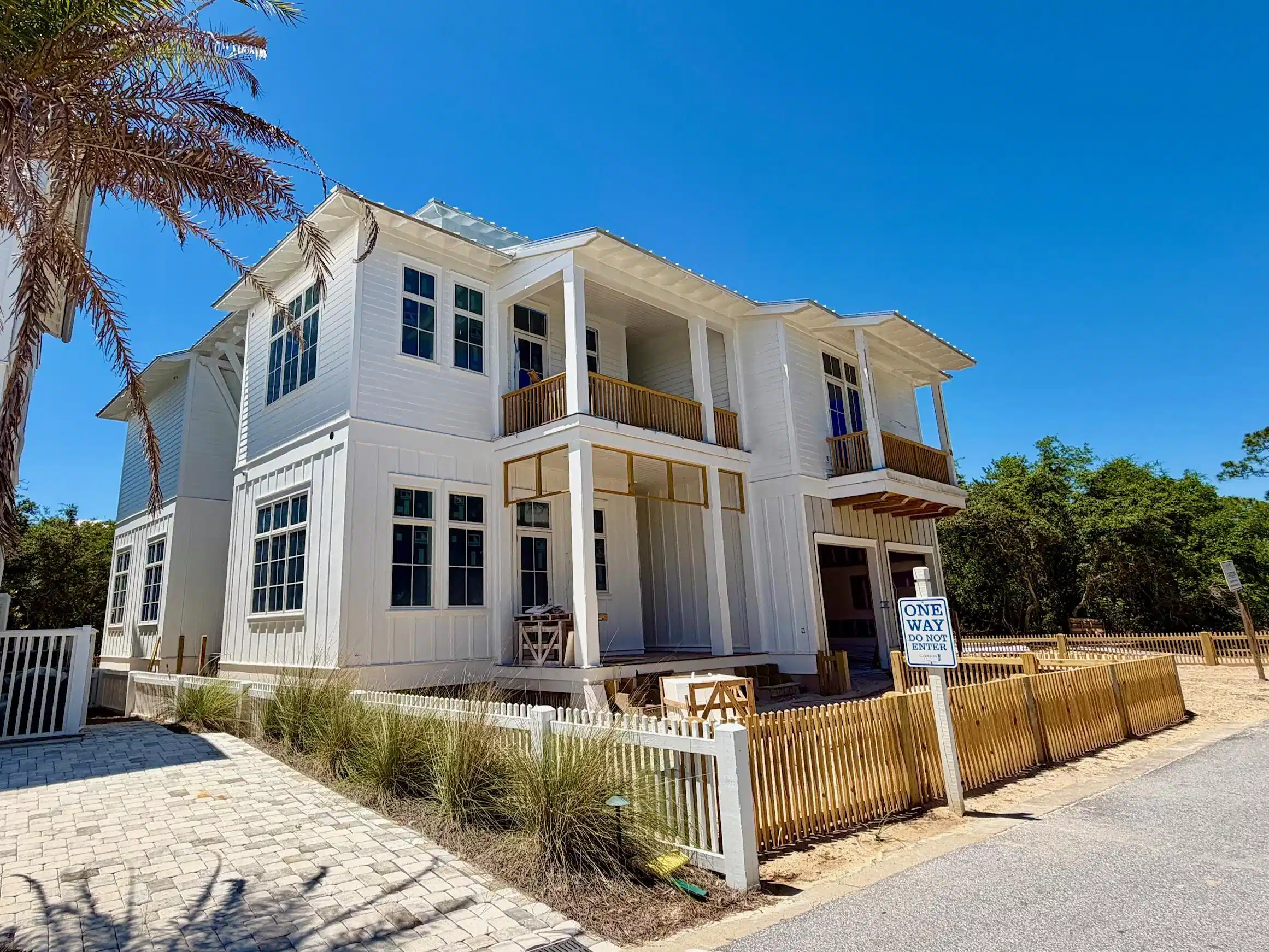 Image 1: House 1