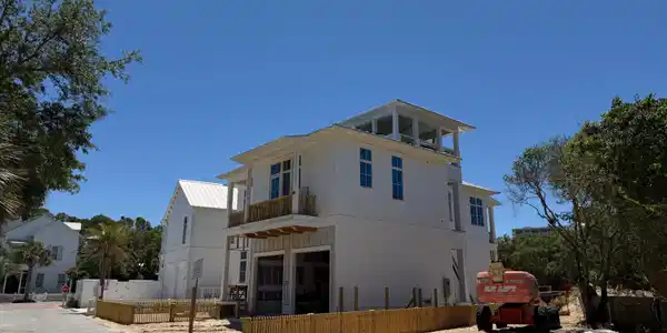 Image 3: House 3