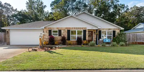 1039 Quail Hollow Drive
