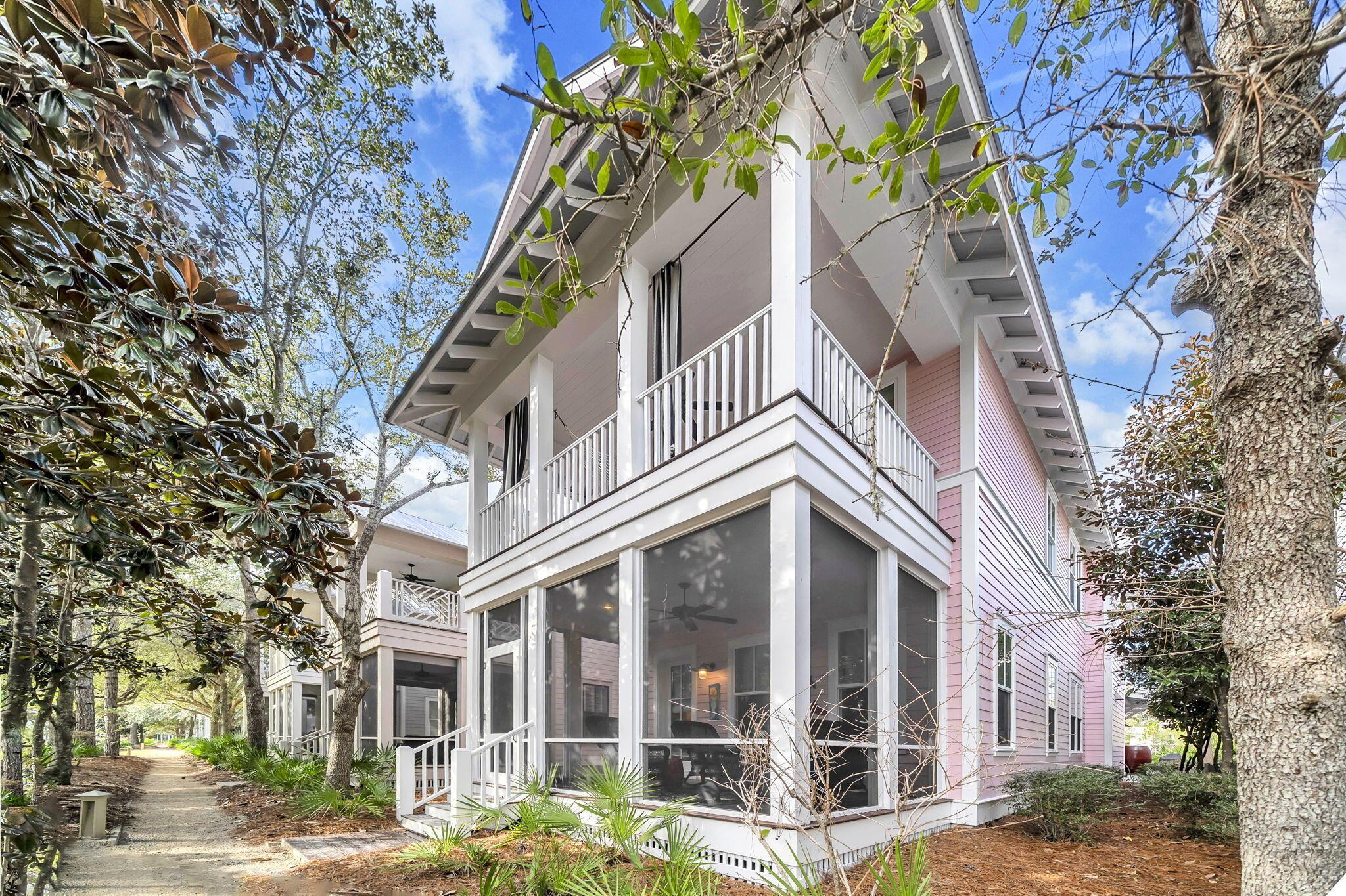Image 3: Outdoor Living