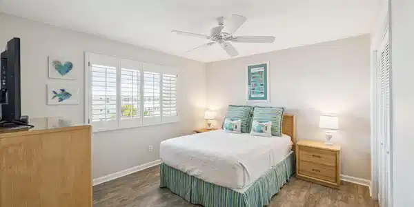 Image 4: Array_142BeachsideDr10-21