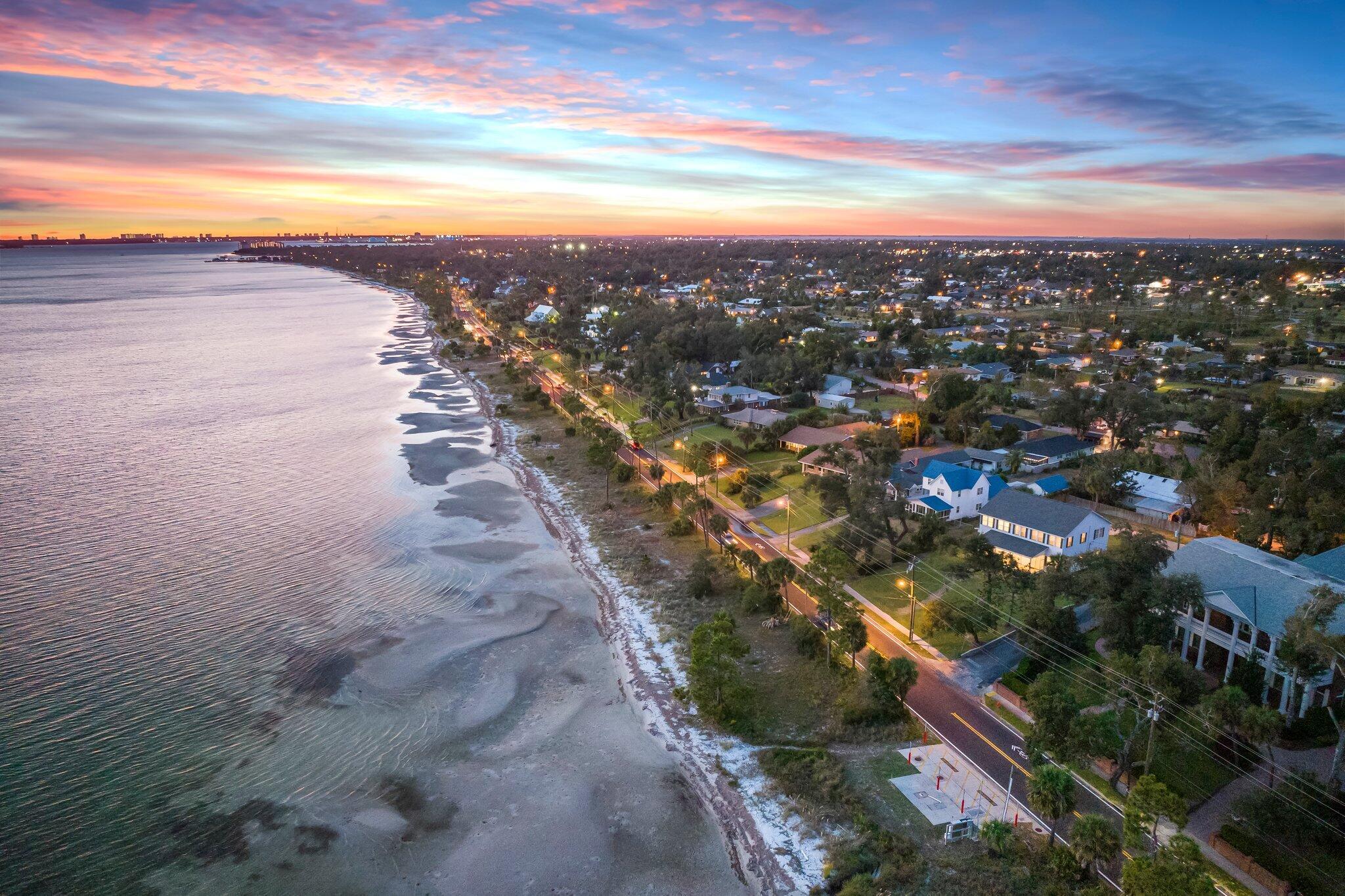 Image 2: 1-web-or-mls-900-w-beach-dr