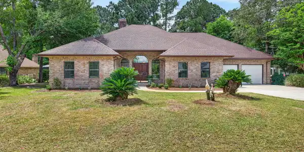 5 Southwind Court