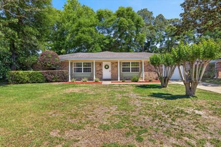 313 Pontevedra Lane