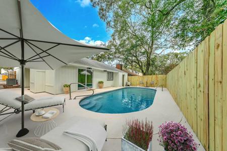 7 Cedar Ridge Way