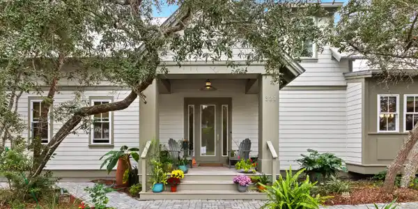 321 Seabreeze Boulevard