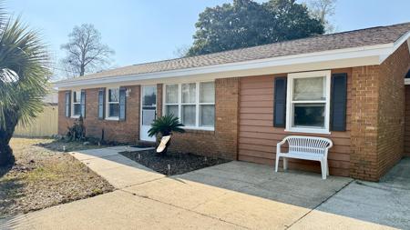 238 NW Martisa Road