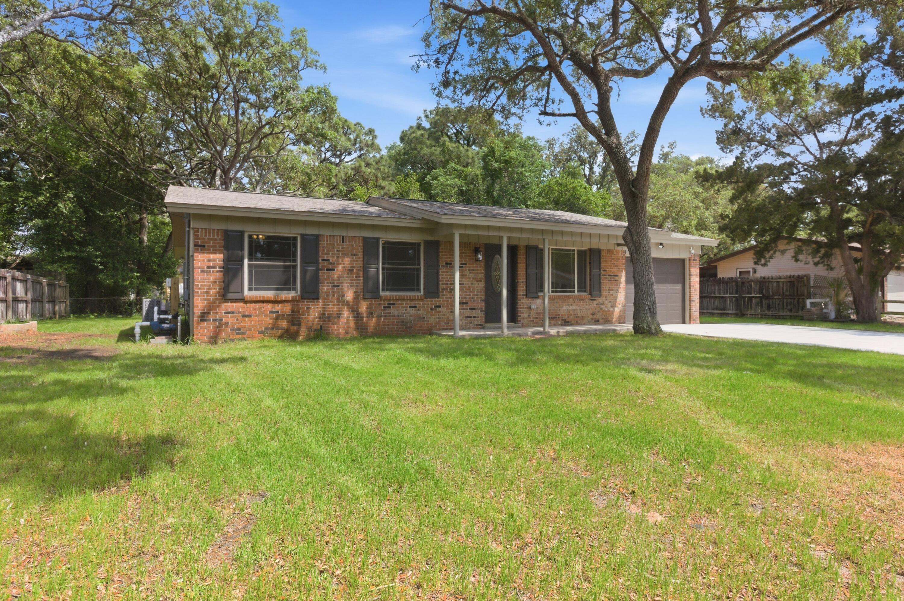 Image 3: Front of house