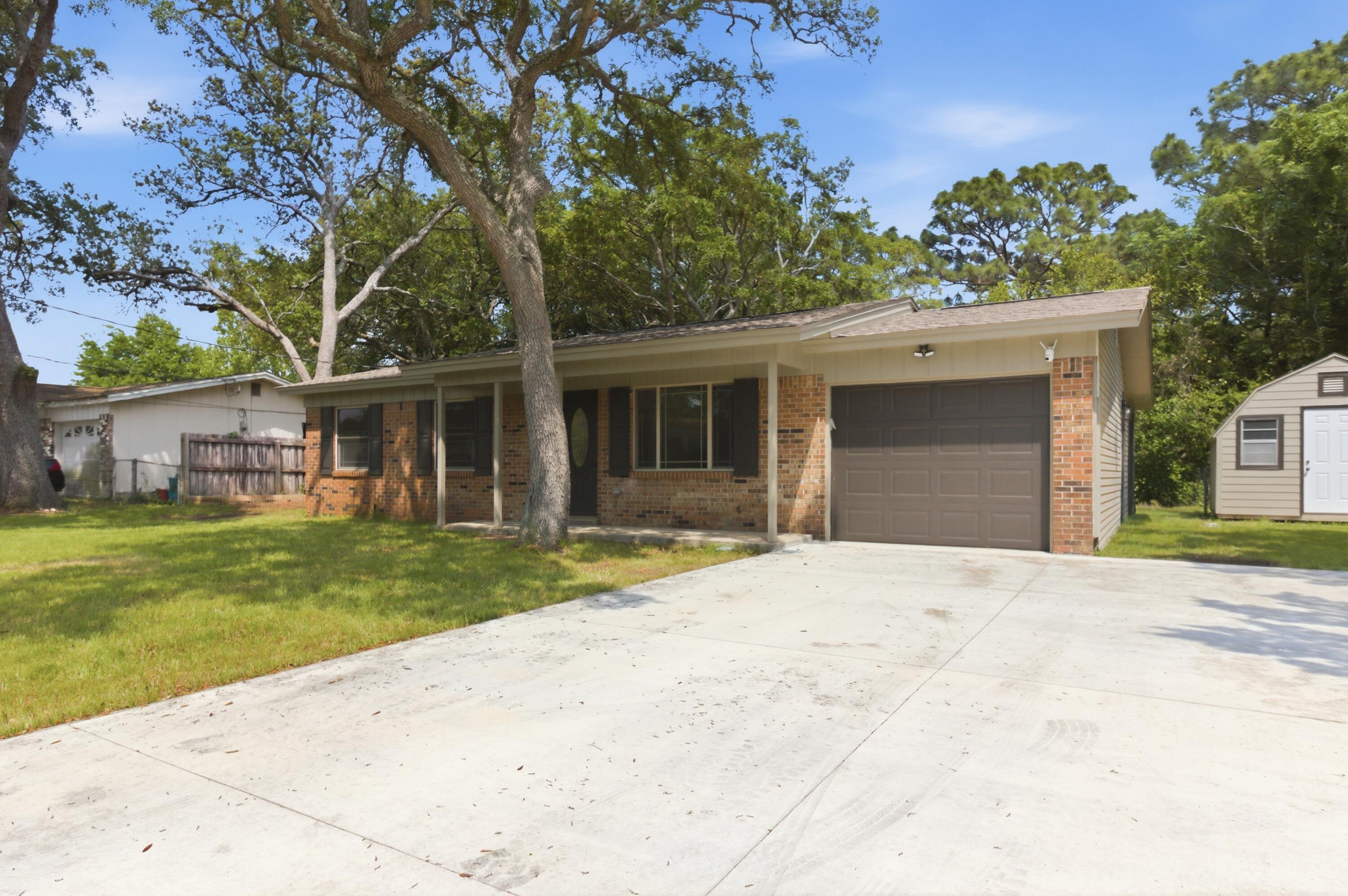 Image 4: Front of house