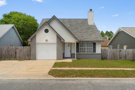 608 Drakes Landing