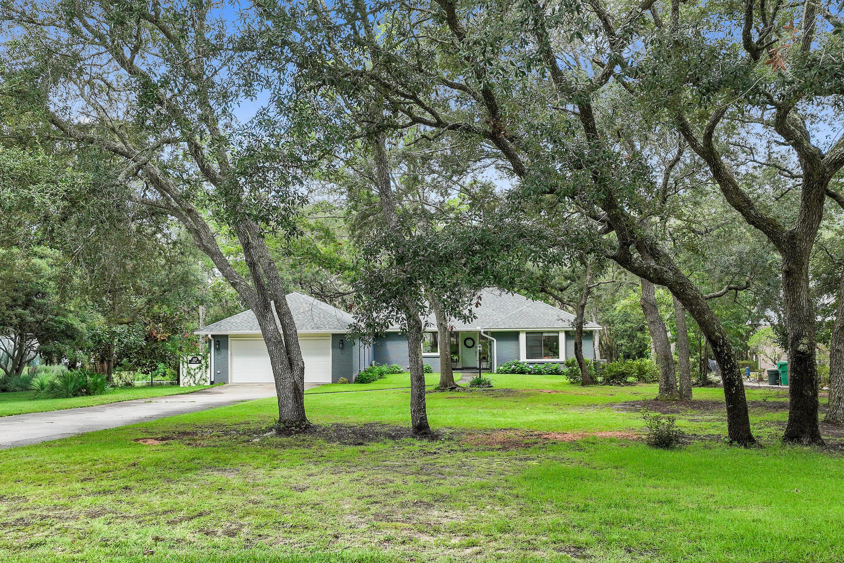 Image 1: Large, Private Lot