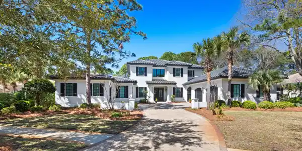 3244 Club Drive