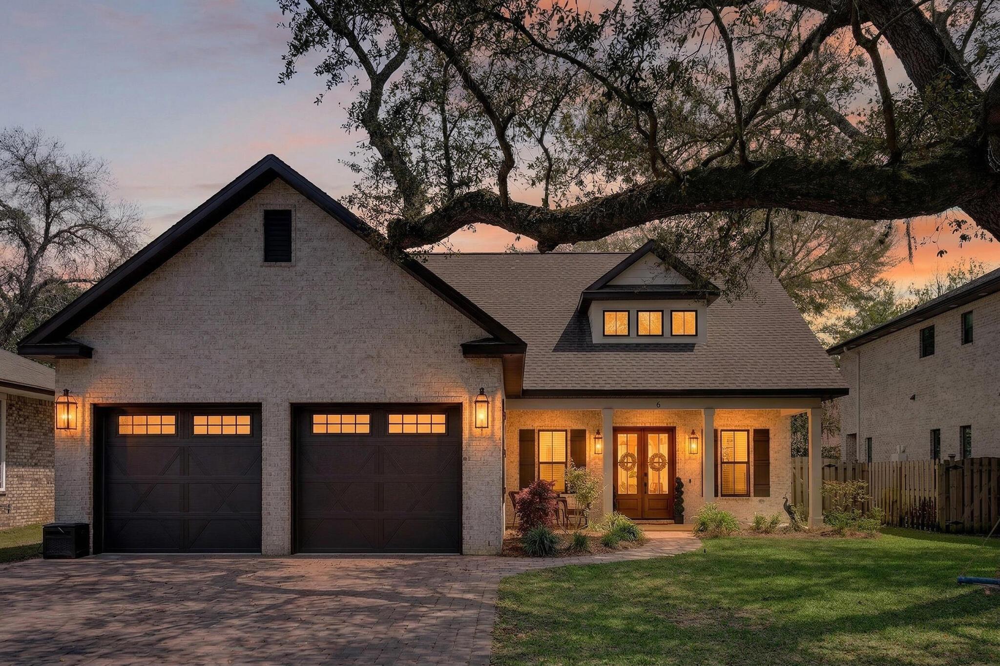 Image 3: 6_Plantation_Oaks-72