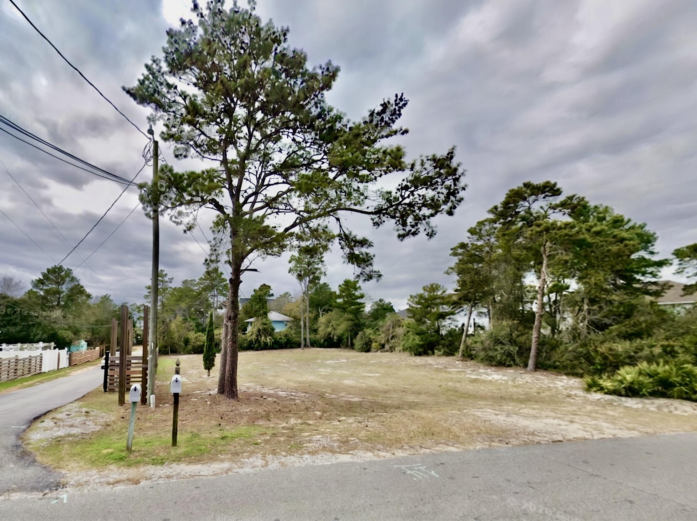 Image 1: 275 N Orange St Lot 2