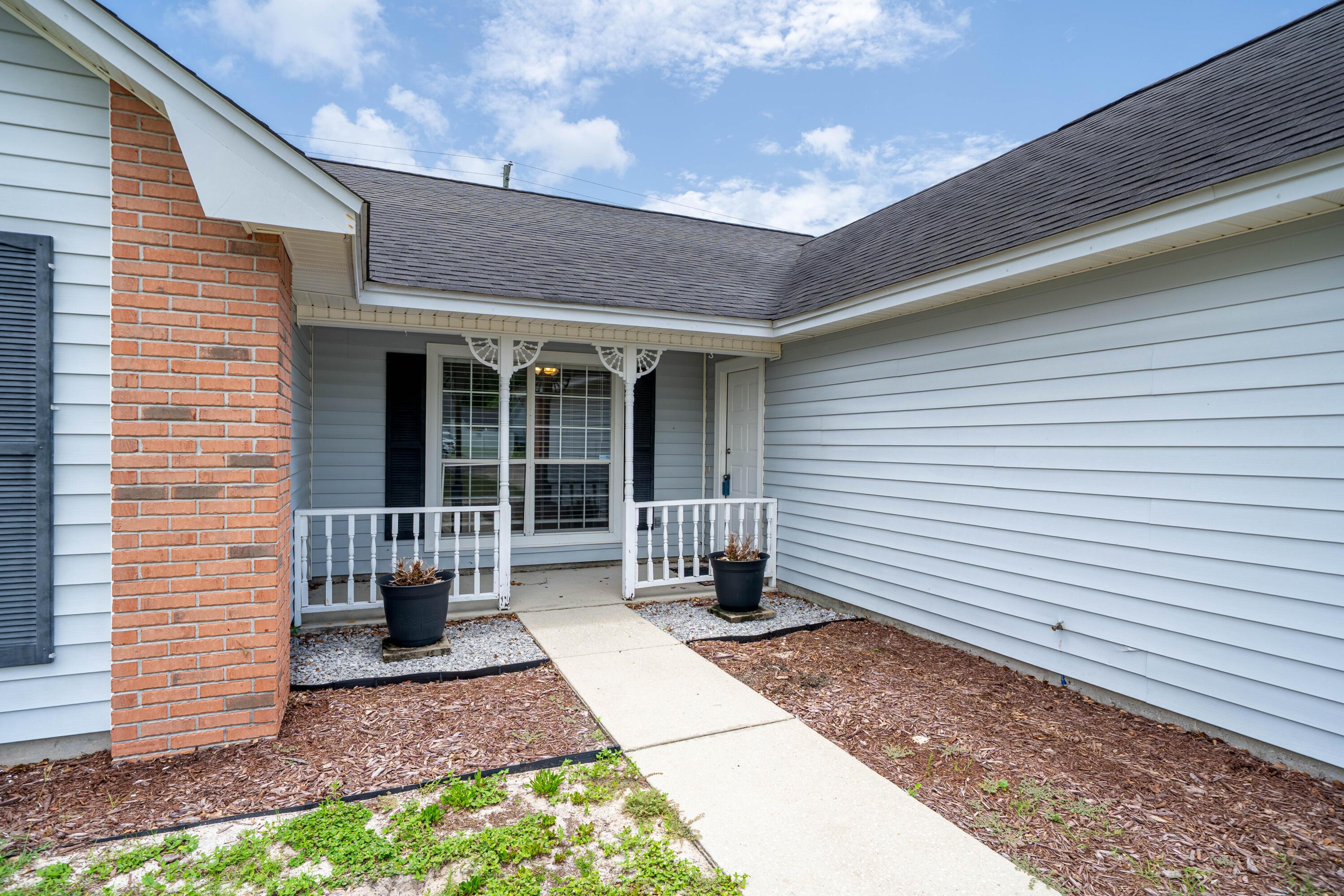 Image 2: Front Entry