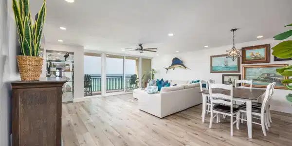 381 Santa Rosa Boulevard