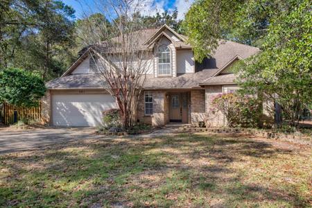 301 W Windward Cove