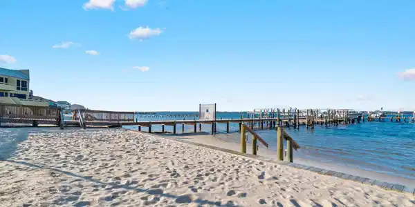 Image 3: 48-web-or-mls-8520-gulf-blvd-15