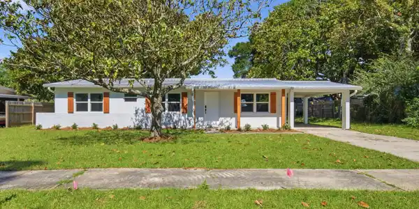 271 Gregory Drive