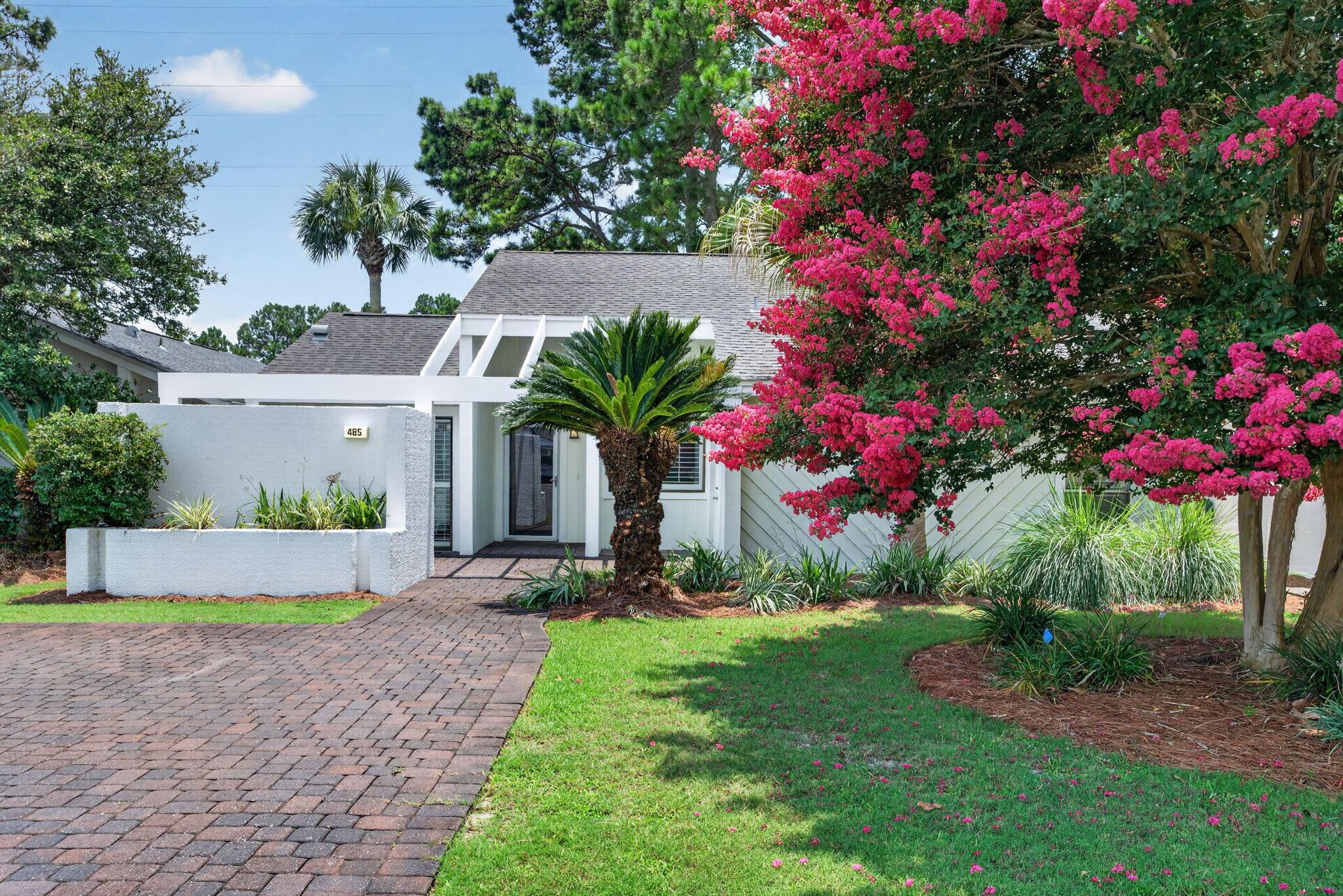 Image 3: 2-web-or-mls-A7404149