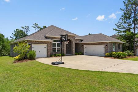 370 Mango Lane