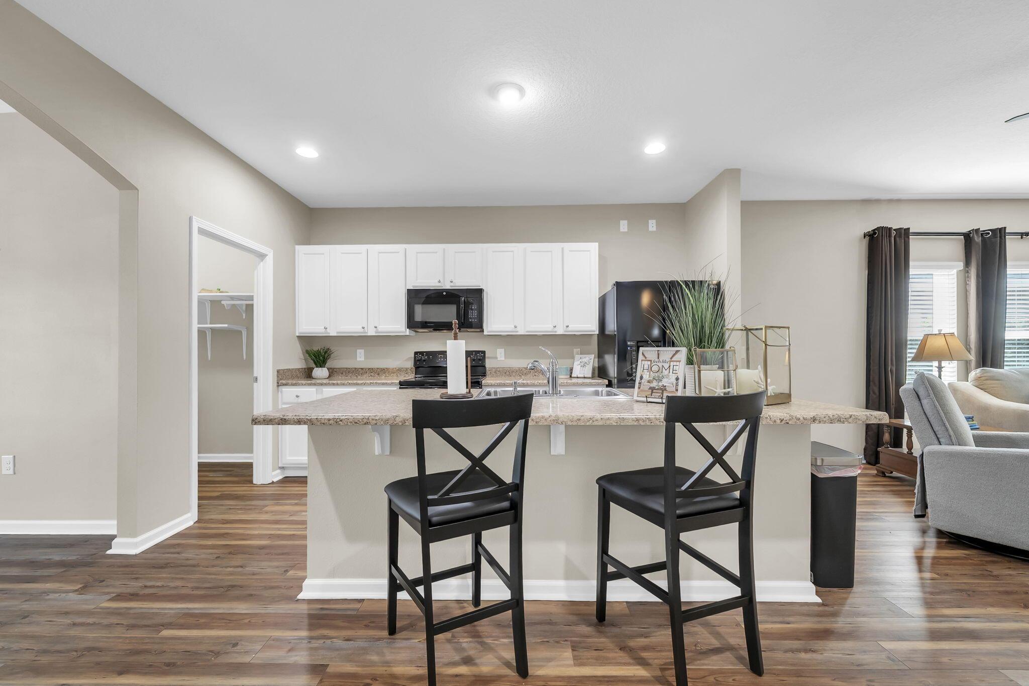 Image 3: 13-web-or-mls-DSC07106