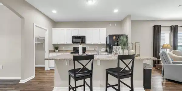 Image 3: 13-web-or-mls-DSC07106