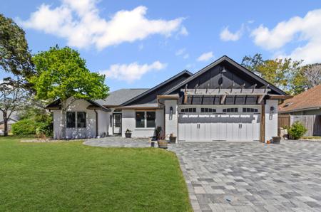 401 Parkwood Place