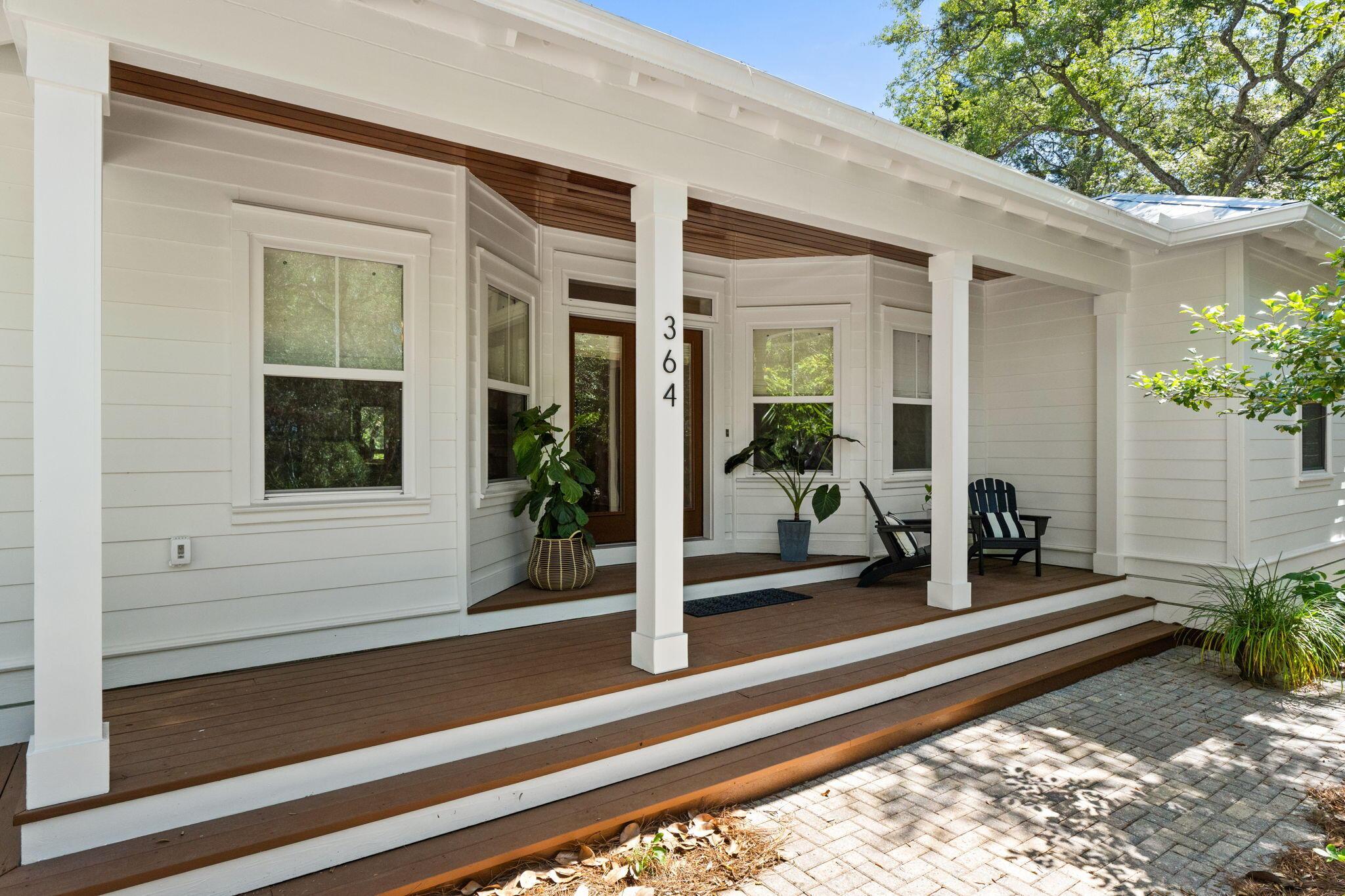 Image 4: Front porch