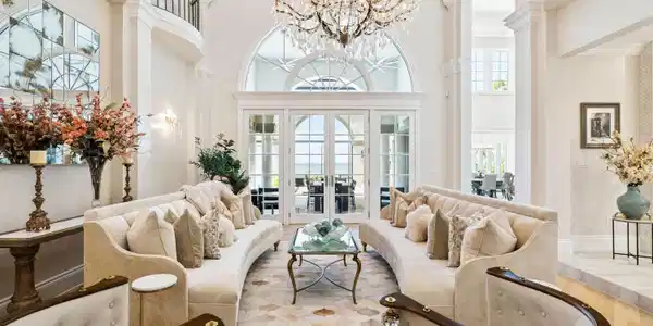 Image 2: Grand Salon