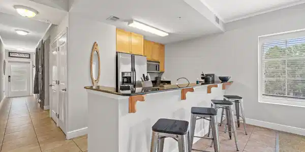 Image 3: Kitchen