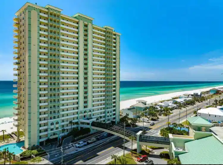 Image 1: Celadon Condo