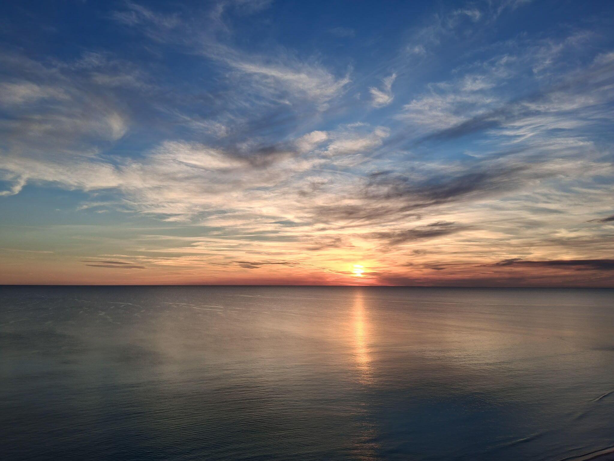 Image 2: Celadon Sunset Pic
