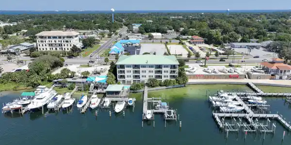 602 Harbor Boulevard