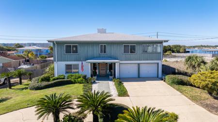 721 Sailfish Drive