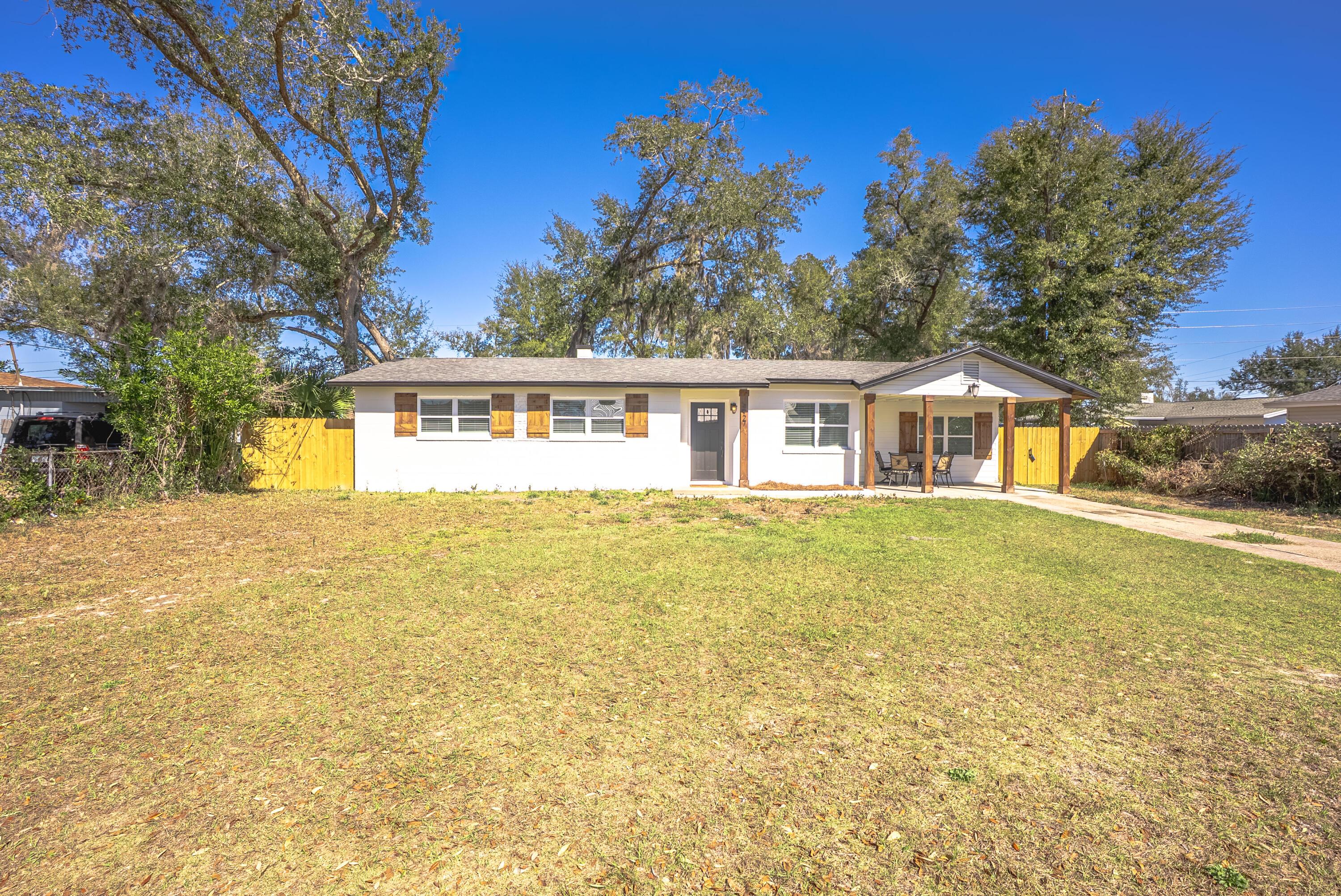 Image 1: 4927 Hensey Rd
