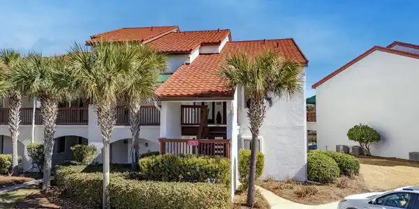 Image 4: 8730 S Thomas Drive UNIT 213