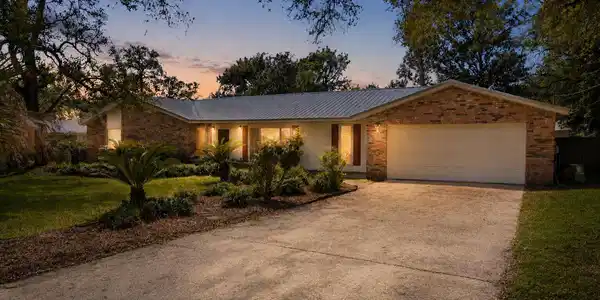157 Country Club Road