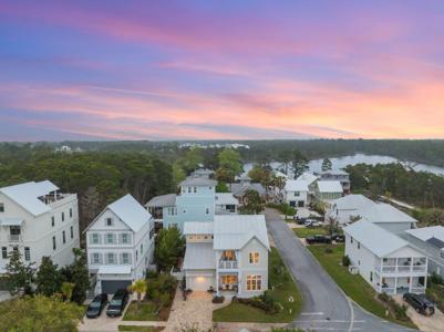 15 Grande Pointe Drive