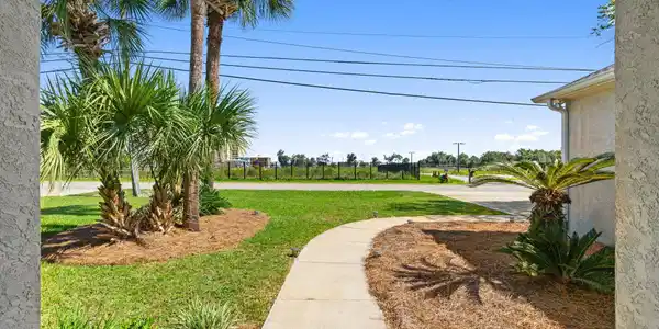 Image 4: 4-web-or-mls-PANHANDLE - 4601 MAGNOLIA B