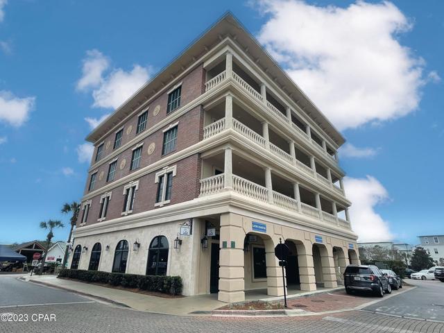 Image 2: End Unit Bldg C