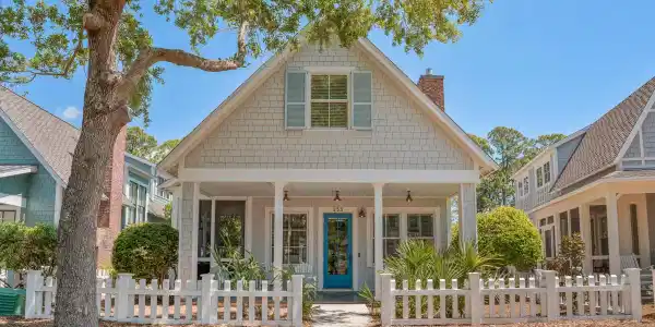 253 Salt Box Lane