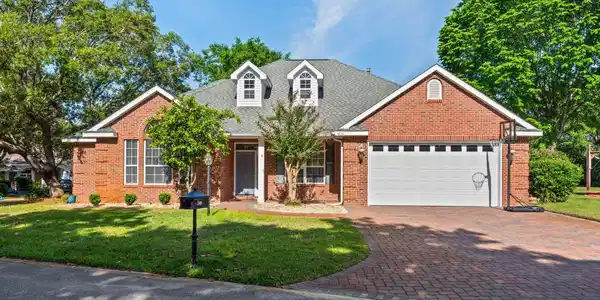 4250 Lost Horse Circle